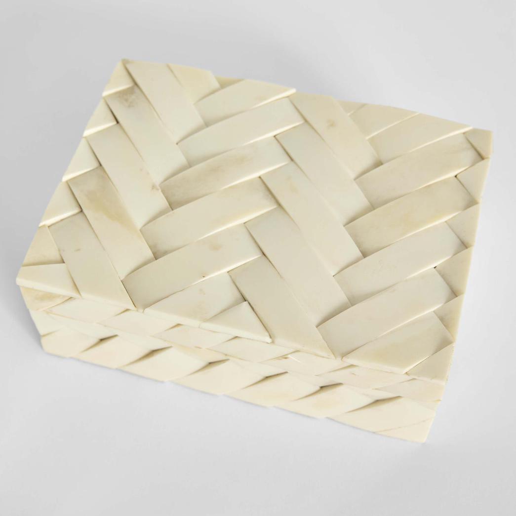 Brea Bone Inlay Trinket White