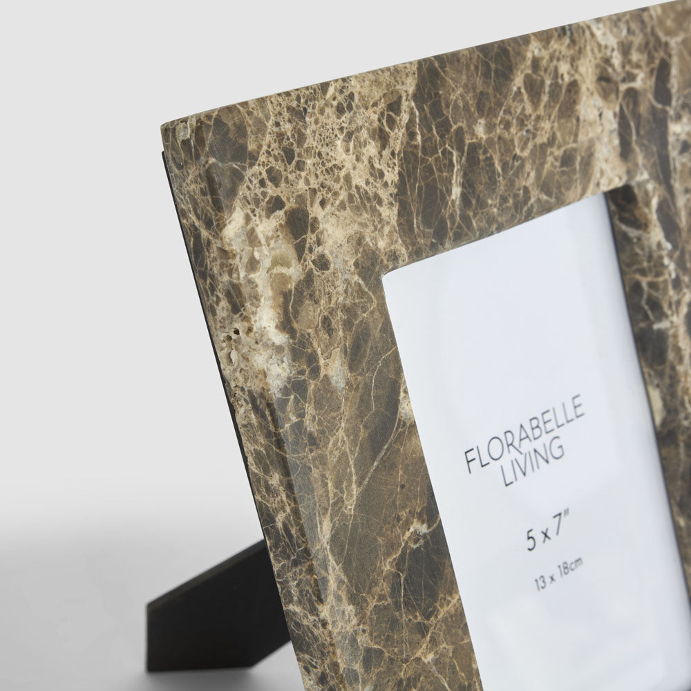 Oro Frame 5 x 7 Dark Emperador Marble