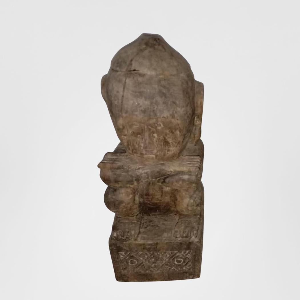 Hollo Sculpture