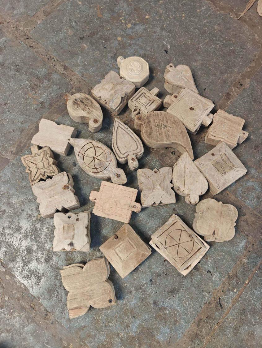 Decorative Wooden Small Spice Box