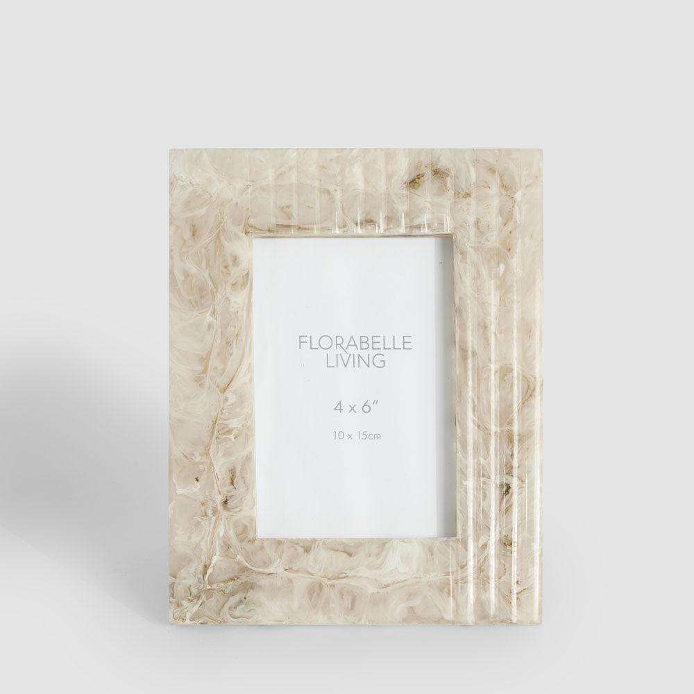 Mist 4 x 6 Resin Photo Frame Beige
