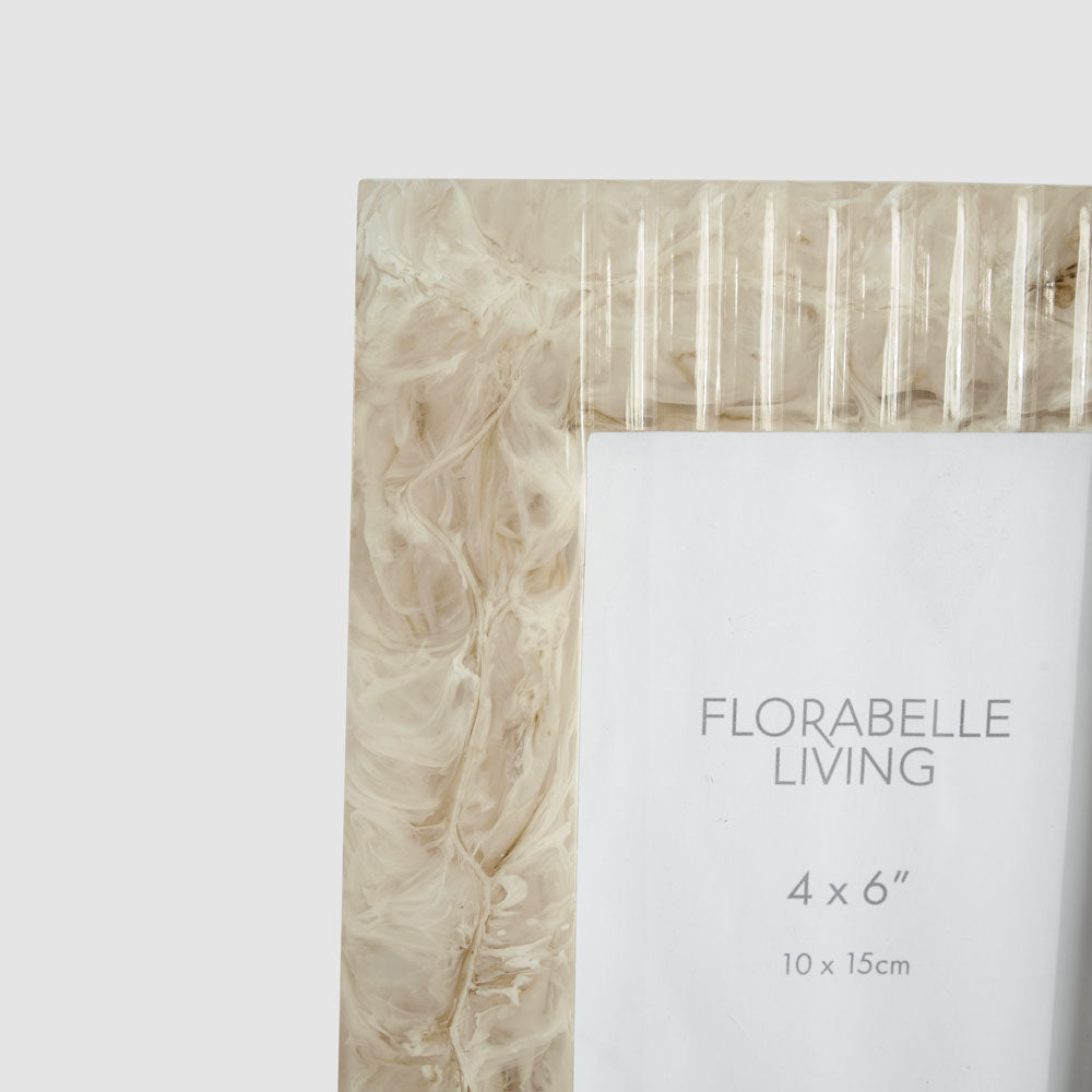 Mist 4 x 6 Resin Photo Frame Beige