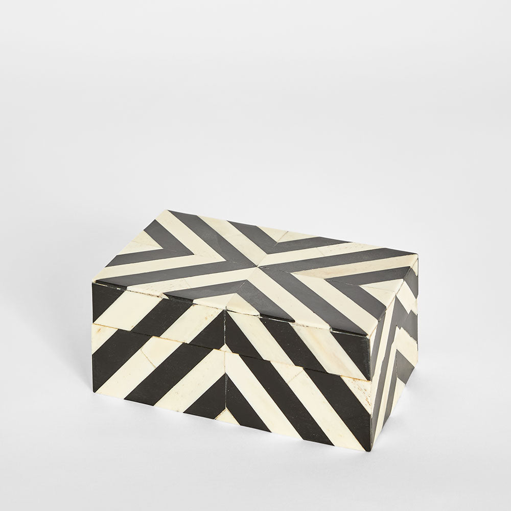 Zola Bone Inlay Trinket Black & White