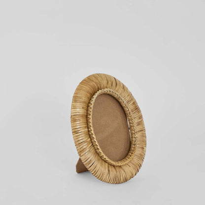 Casa 4 x 6 Rattan Oval Photo Frame Natural