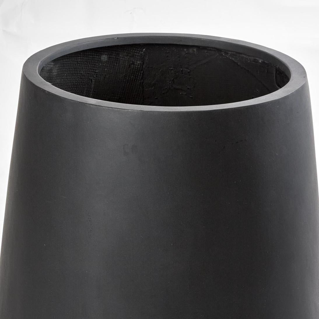 Tran Planter Black